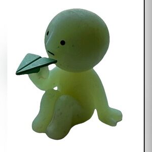 SMISKI Paper Airplane GLOW IN THE DARK Figure Sunday Dreams Series  Japan